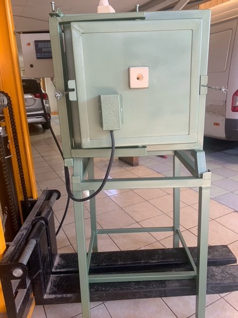 HORNO PARA GRES  TIPO S: 118 Litros (cerámica, vitrofusión y gres) 28 amper.